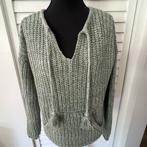 Cupio Green V-Neck Sweater with Tassel Details